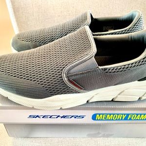 Men’s Sketchers Memory Foam Gel-Infused Sneakers 12